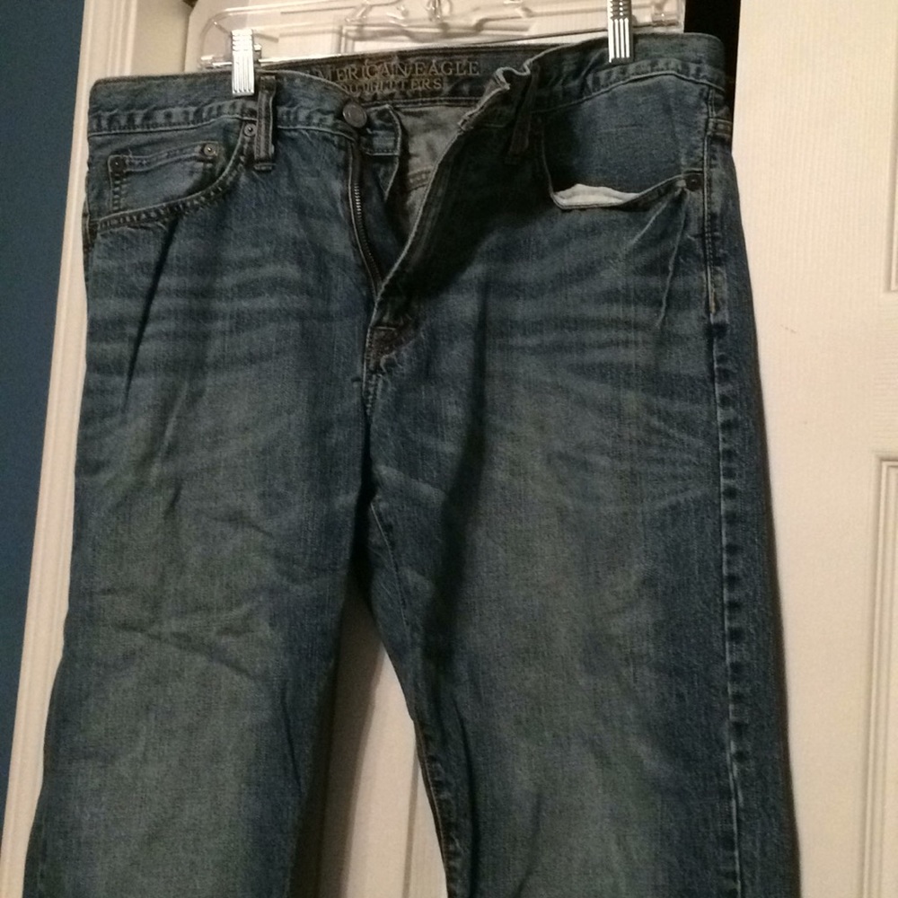 American Eagle Relaxed Straight